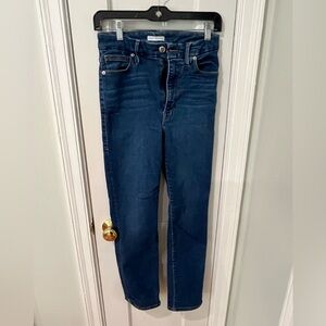 GOOD AMERICAN | High-Rise, Stretch Straight Jeans